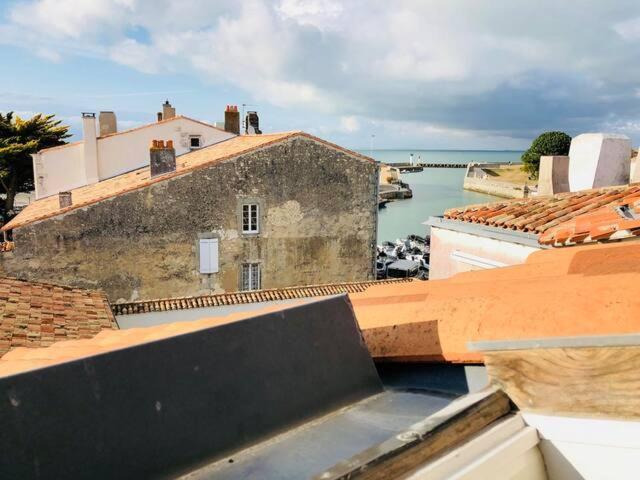 圣马丹德雷Sur L'Ilot De St Martin Au Centre Du Port Vue Exceptionnelle !公寓 外观 照片