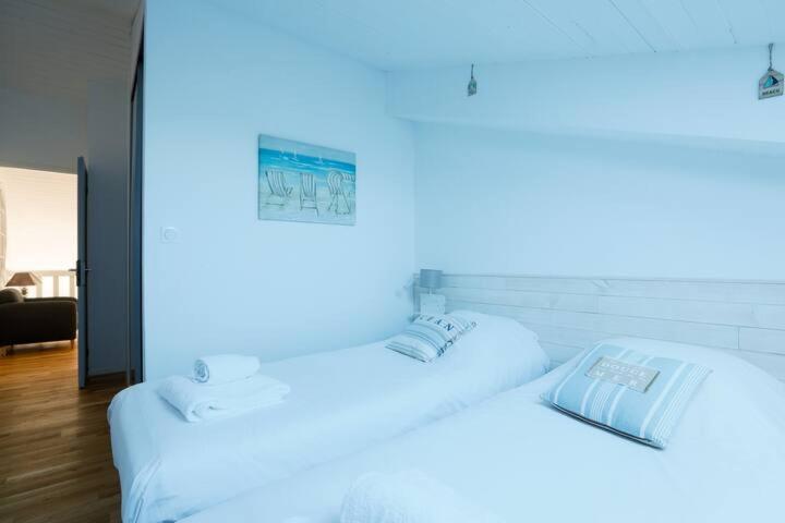 圣马丹德雷Sur L'Ilot De St Martin Au Centre Du Port Vue Exceptionnelle !公寓 外观 照片